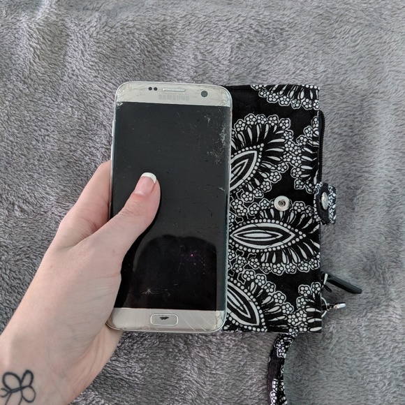 🖤Vera Bradley Wristlet🖤 - Picture 2 of 7